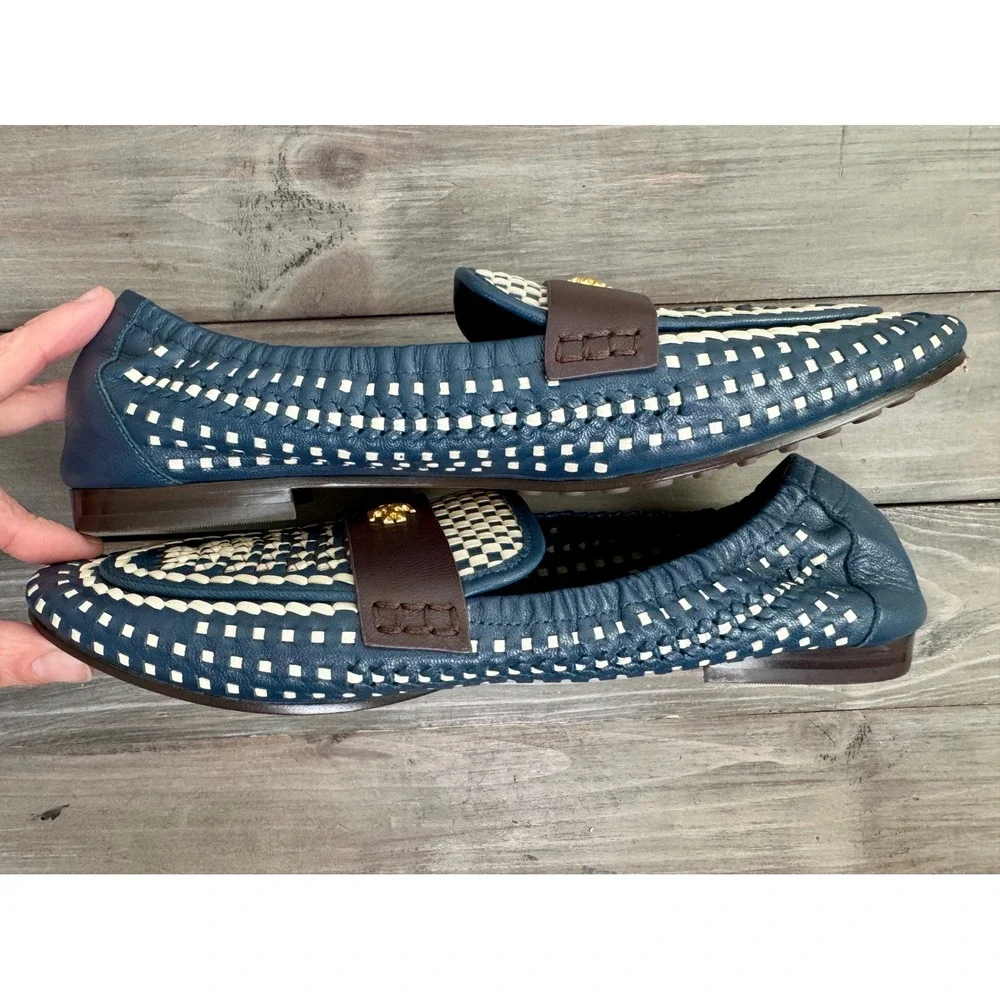 NWOT Tory Burch Blue White Woven Leather Loafers Gold Double T Driving Mocs 9.5M